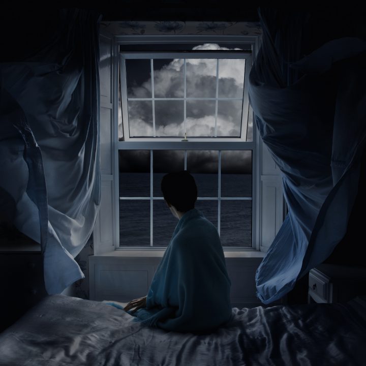 5 Signs That A Paranormal Entity Is Trying To Contact You