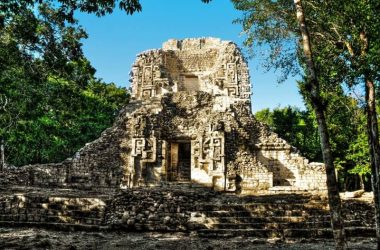 Estructura XX Chicanna Mexico mayas co