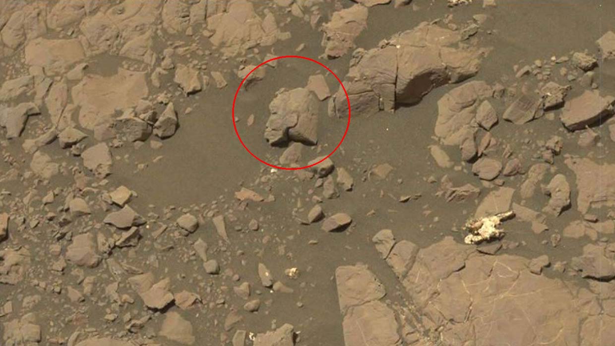 Journalist discovers the statue of an extraterrestrial warrior woman on Mars