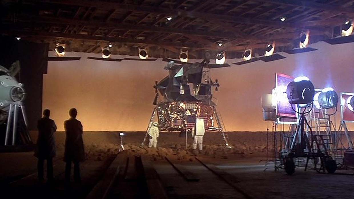 Film director claims to have proof that Stanley Kubrick shot the false arrival to the Moon