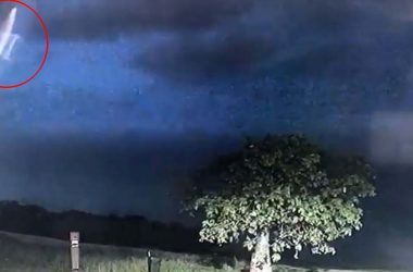 policia ovni tormenta electrica