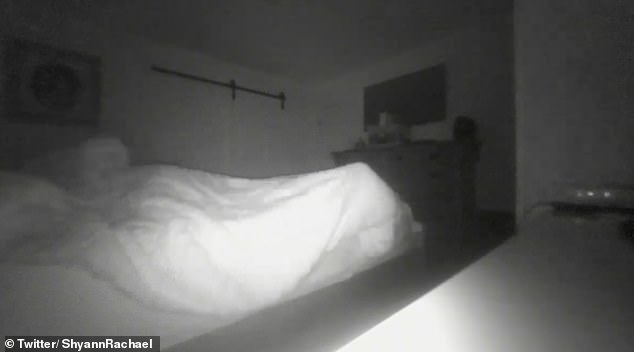 “It sits on my bed”: a man filmed a paranormal phenomenon in his bedroom