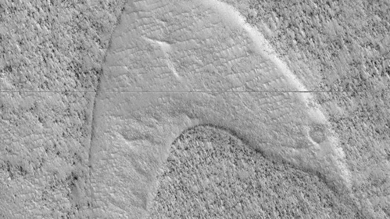 The strange symbol on the surface of Mars generates controversy on the Internet