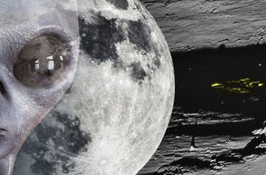 ufo sighting giant alien spaceship moon alien life proof space 1157951