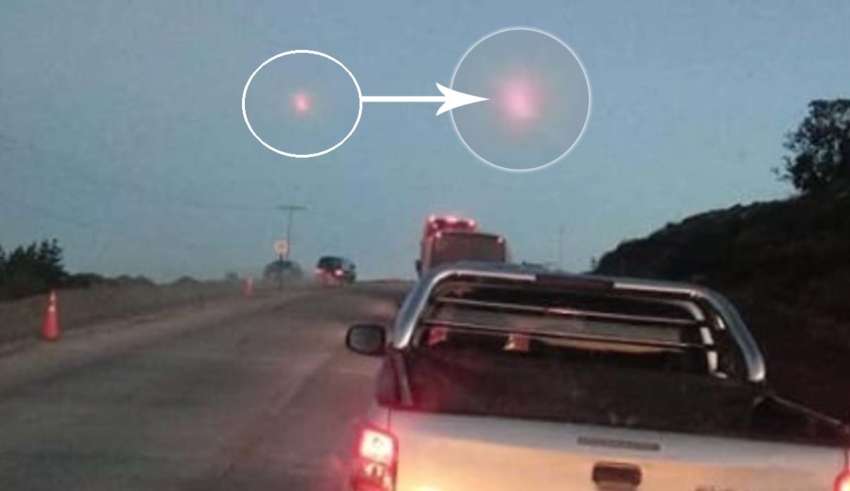 Several UFOs fall in Chile causing forest fires and are neither meteorites nor space debris