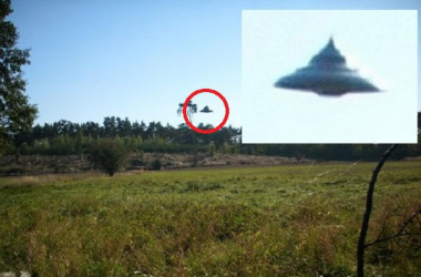 2AE8A2D3 DD63 42CF B09F F5924D1D2B43