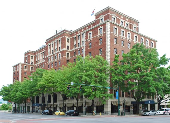 Most Haunted Hotel Rooms That Are Forever Closed For Check-In 3 Haunted Hotels Room Number З11 at the Read House Hotel