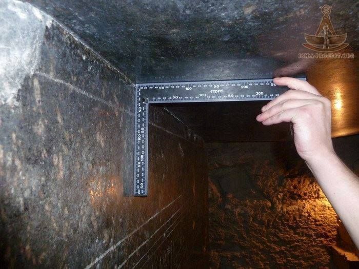 The Giant Sarcophagi of Saqqara: Inter Dimensional Portal Used By Ancient Egyptians? 3 The Giant Sarcophagi of Saqqara: Inter Dimensional Portal Used By Ancient Egyptians?