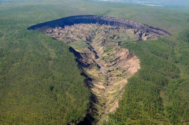 Siberia's gate to hell continues to grow in size 2 Siberia's gate to hell continues to grow in size