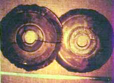 Enigmatic 12,000-Year-Old Dropa Stones, Evidence Of Ancient Alien Contact? 2 Disegno