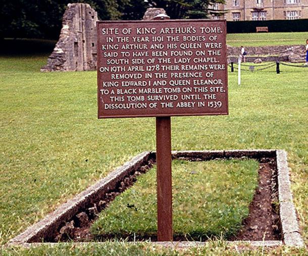 The Mysterious Glastonbury Giant: The Nine Foot Giant Skeleton 2 Site of what was supposed to be the grave of King Arthur