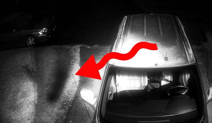 Security camera Caught a demonic shadow in front of a house in New York