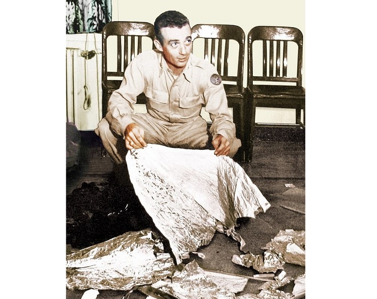 Notes Of Officer Who Examined The Wreck Of Roswell UFO Crash Are Now Released 2 18328653