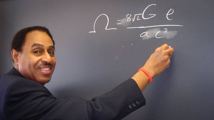 Astrophysicist Ron Mallett Believes He Has Found A Way To Build A Time Machine