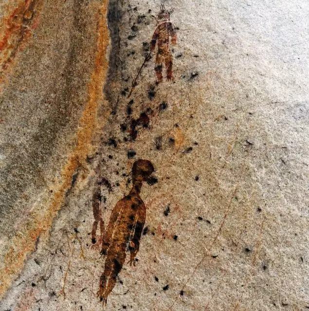 Mysterious Historical Drawings: What do they depict? 7 25509064