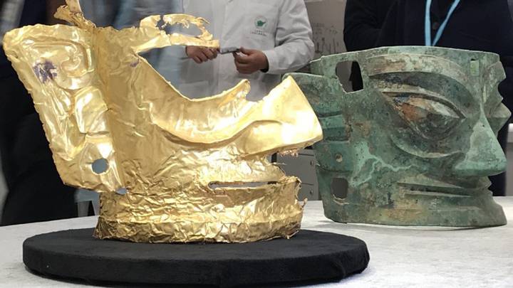 Archaeologists Reveal 3000 Years Old Gold Mask Found In Southwest China