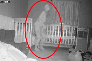 Horned Demon Near Childs Bed 4