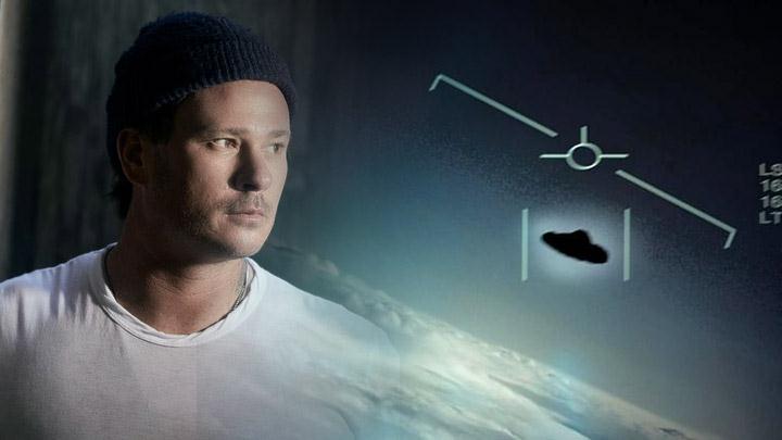 Tom DeLonge: There Are Many UFO Videos Filmed By Pilots From As Close As about 3 Metres