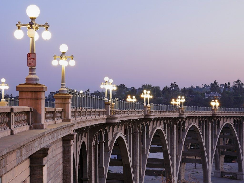 The Creepy Los Angeles Suicide Bridge: Suicide Hotspot And Paranormal Encounters 5 The Creepy Los Angeles Suicide Bridge