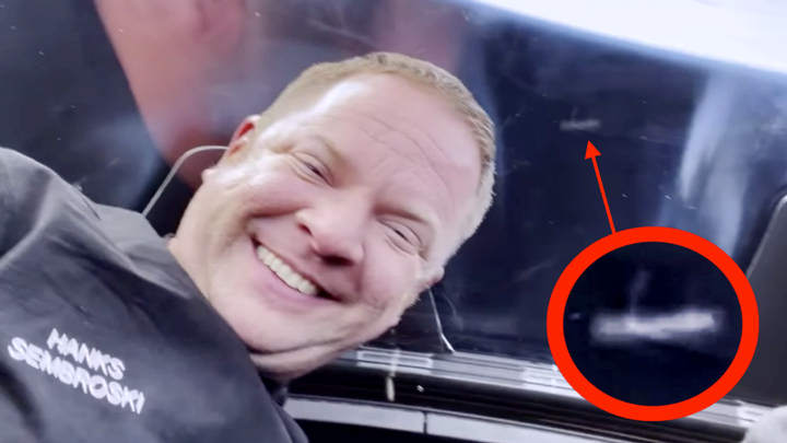 UFO Spotted Near The Crew Dragon Capsule From The Inspiration4 Mission