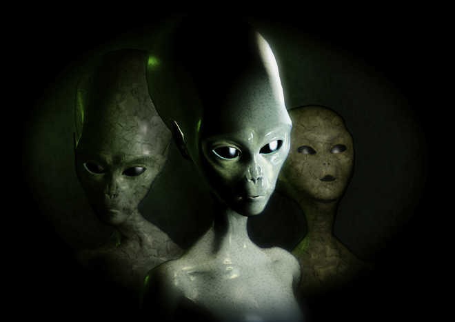 Underground Race Of Aliens: UFOs may exist inside the Earth