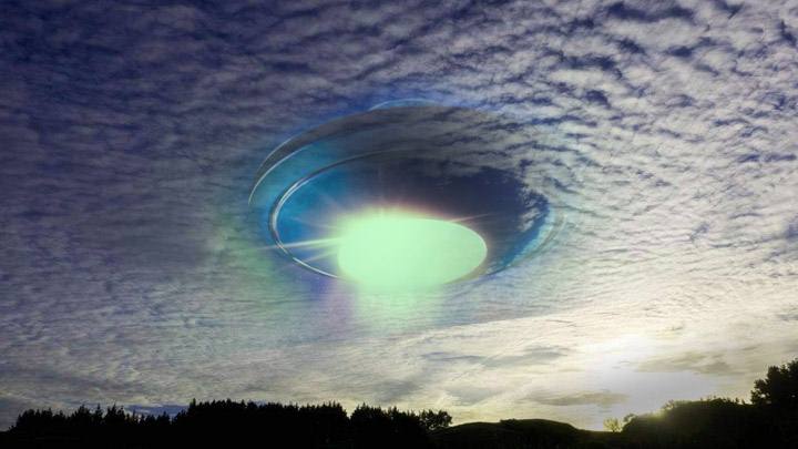 A Mystery Giant UFO Seen By Principal And 400 Students In 1970 5 nz school ufocase