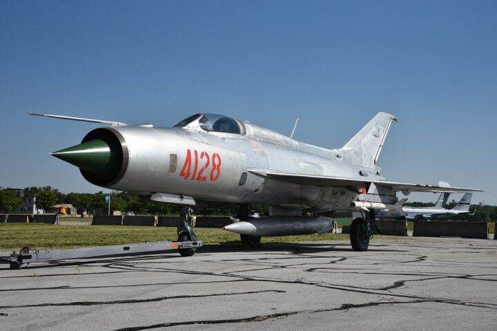 The 1967 Cuban Jet Event: The Time A UFO Disintegrated A Plane That Attacked It 2 The 1967 Cuban Jet Event: The Time A UFO Disintegrated A Plane That Attacked It