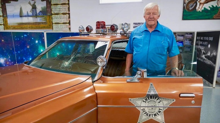 Sheriff Val Johnson Marshall County UFO Incident: Missing Time, Broken Windshield, And Temporary Mission