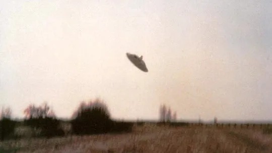 Sheriff Val Johnson Marshall County UFO Incident: Missing Time, Broken Windshield, And Temporary Mission