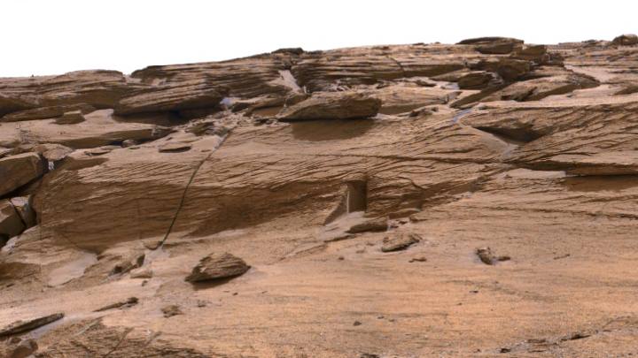 Nasa Images Show A Door On Mars: Illusion Or Evidence Of Bases On Mars? 4 puerta marte curiosity4
