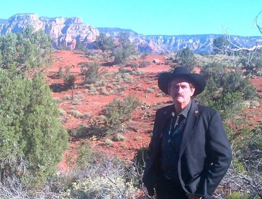 Former CIA Agent Derrel Sims: Admits To Possess Alien Implants Found Inside Alien Abduction Victims 1 Derrel Sims