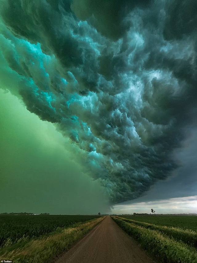 Strange Storm Caused Creepy Green Sky In Sioux Falls, South Dakota