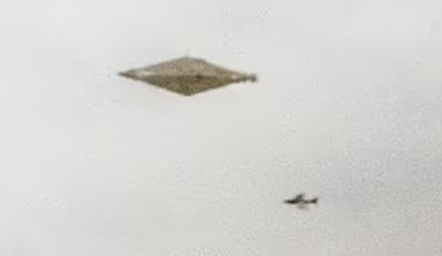 The Calvine UFO Photo - Authentic UFO Photo Declassified After 32 Years 1 The Calvine UFO Photo - Authentic UFO Photo Declassified After 32 Years