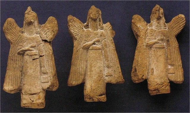 Figurines of Apkallu to be worshipped.