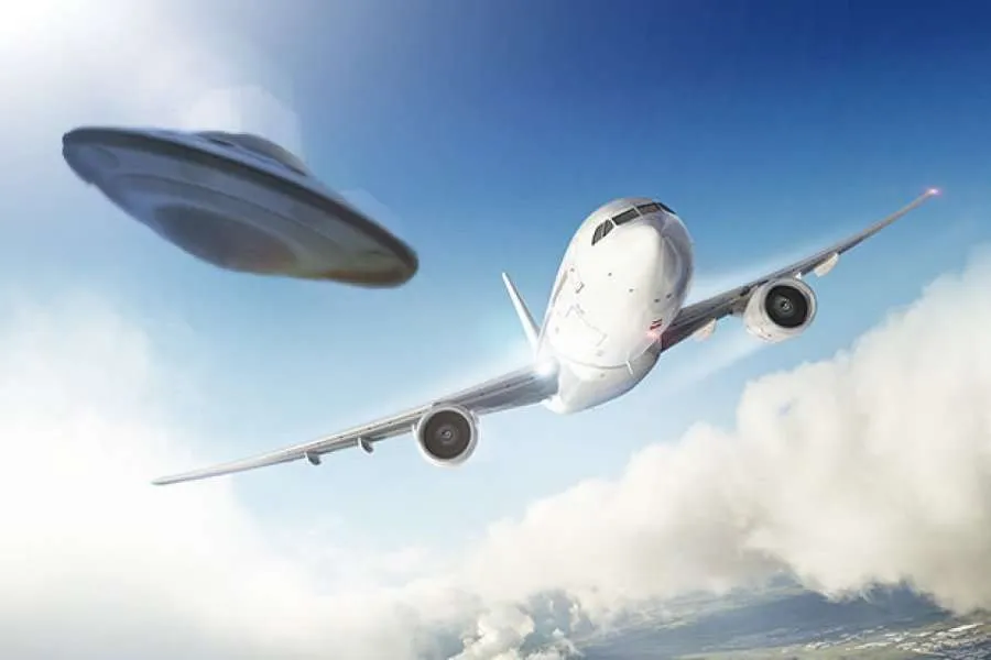 UFO Encounter Of A Boeing 747 Of Japanese Airlines In 1986 3 UFO Encounter Of Boeing 747