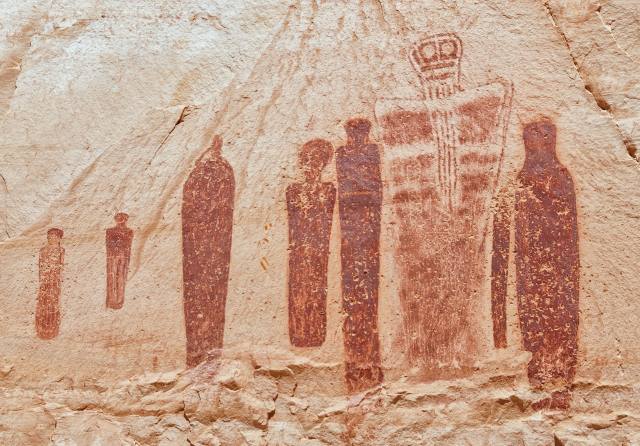 8,000 Years Old Shogo Canyon Cave Paintings Shows Ancient Alien Contact 2 Shogo Canyon Cave Paintings Shows Ancient Alien Contact