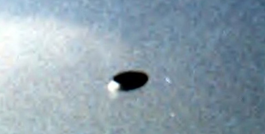 Uncovering the Truth: Surprising and Genuine UFO Photos You've Probably Never Seen Before 2 The Hungarian UFO Sighting
