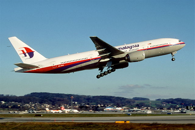 A Viral Video Shows Malaysian Flight MH370 Was Abducted By UFOs 1 A Viral Video Shows Malaysian Flight MH370 Was Abducted By UFOs