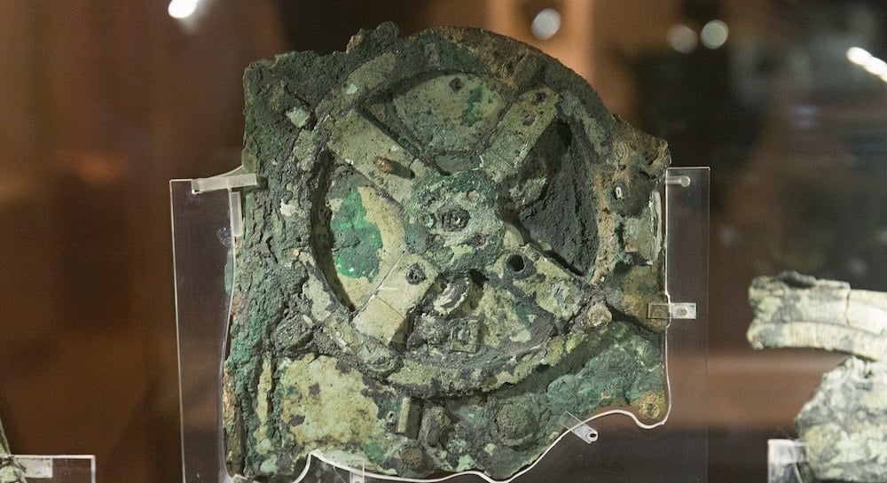 2000-Year-Old Antikythera Machine: Computers Of Ancient Greek 1 Antikythera Machine