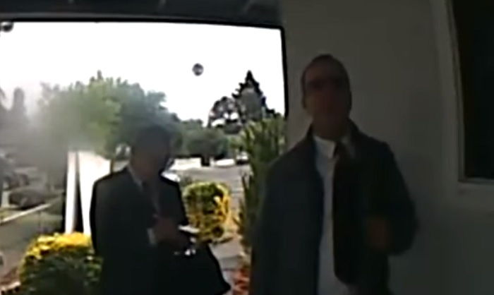 Men in Black and UFO Caught on Camera: Real or Hoax? 1 Men in Black and UFO Caught on Camera: Real or Hoax?