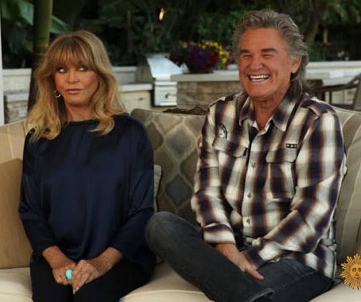 Actress Goldie Hawn Claims Seeing UFOs and Meeting Aliens 